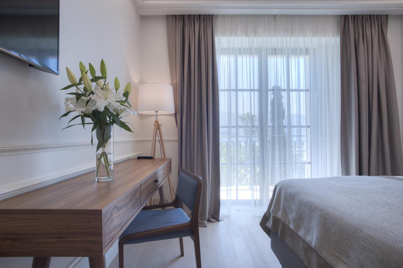 Hotel Majestic Budva Bagian luar foto