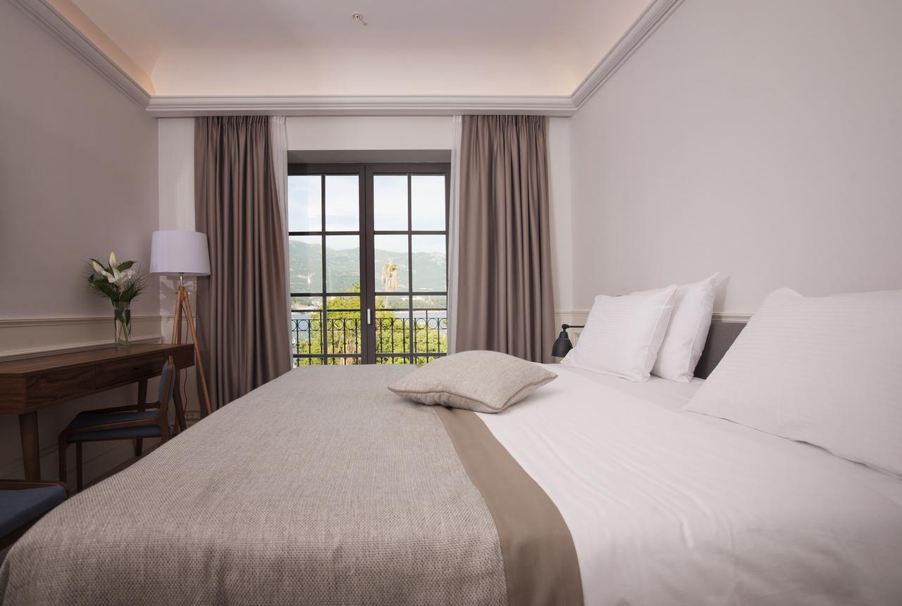 Hotel Majestic Budva Bagian luar foto