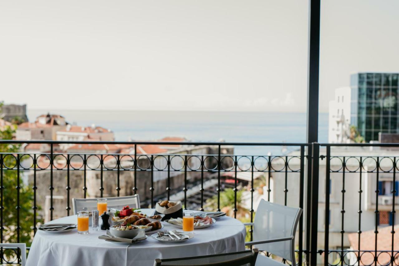 Hotel Majestic Budva Bagian luar foto